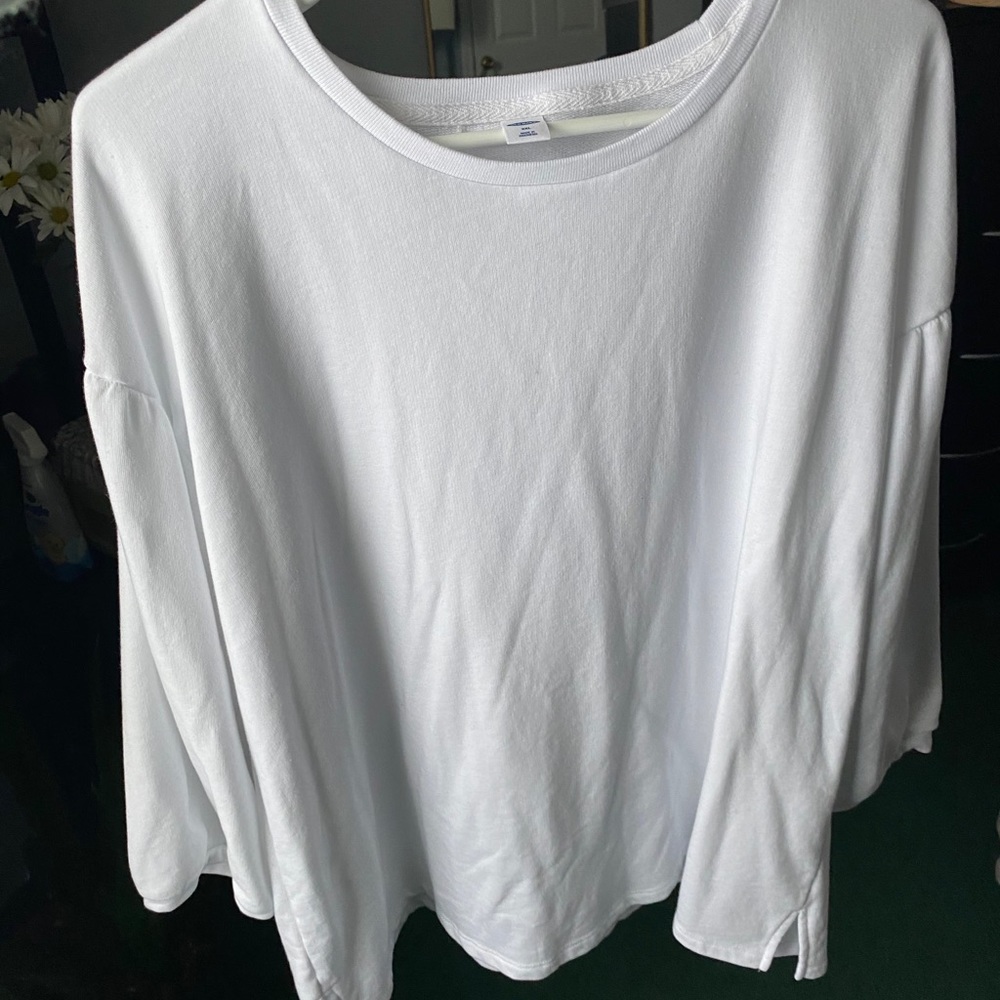Long sleeve tee